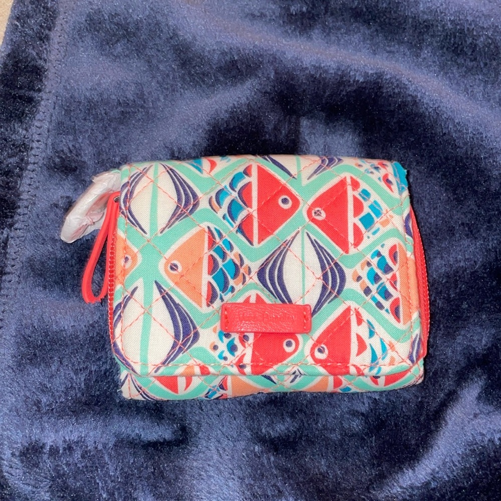 VERA BRADLEY Go Fish Print RFID Card Case Wallet (22570-J60)